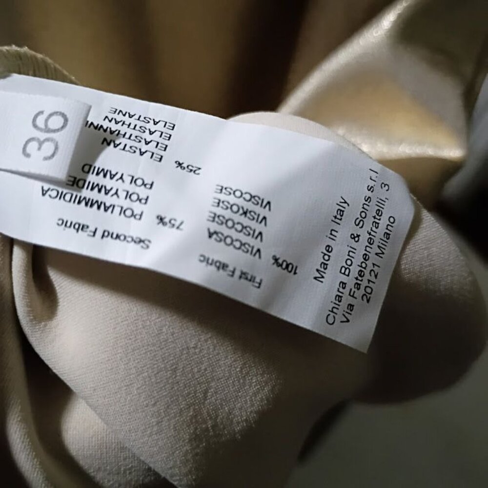 Chiara Boni made in Italy Metallic Gold Gown Size 0 Long Evening Pleated Waist D - Picture 11 of 12